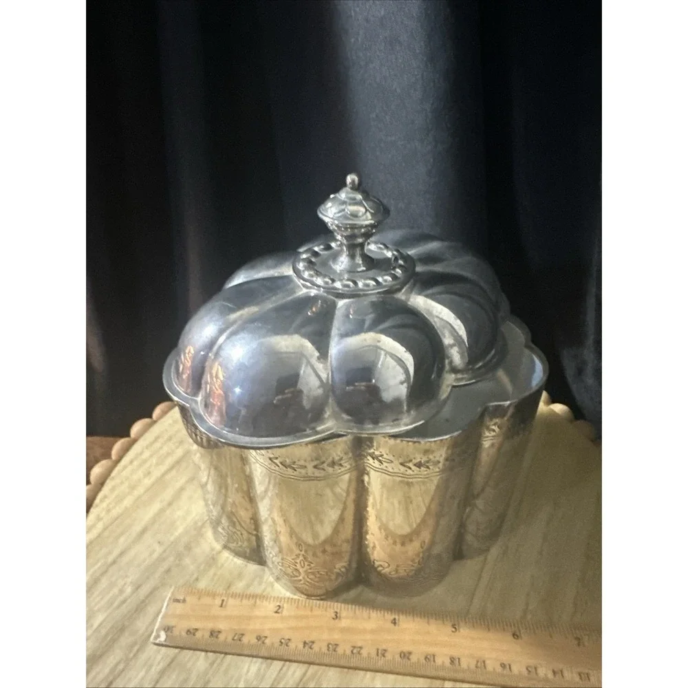 Godinger 1994 Vintage Silver Plate Oval Jewelry Trinket Box  Lined